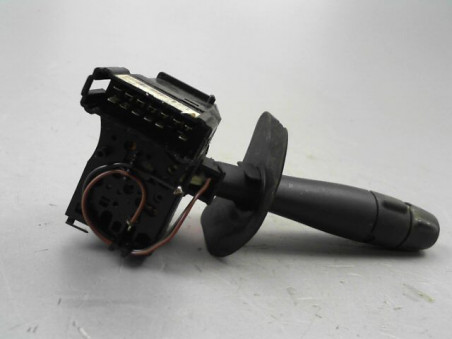 COMMANDE ECLAIRAGE RENAULT CLIO 2000