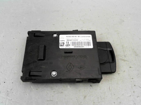 LECTEUR DE CARTE RENAULT MEGANE 2011