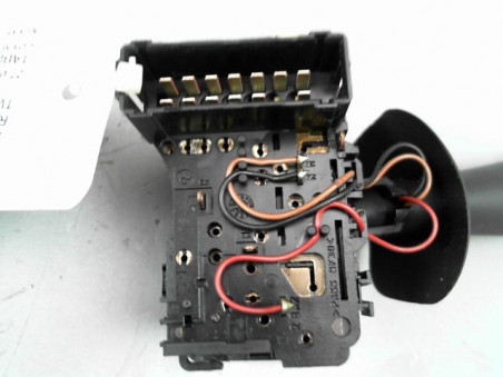 COMMANDE ECLAIRAGE RENAULT TWINGO 2010