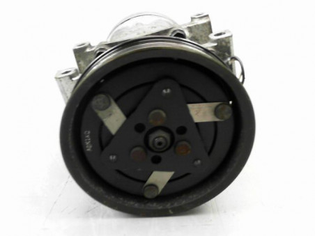 COMPRESSEUR AIR CONDITIONNE RENAULT CLIO 2002