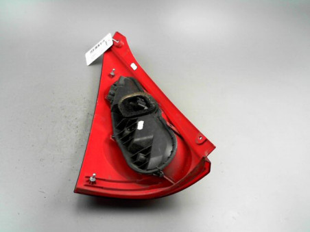 FEU ARRIERE DROIT PEUGEOT 107 2010