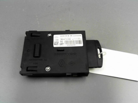 LECTEUR DE CARTE RENAULT MEGANE 2011