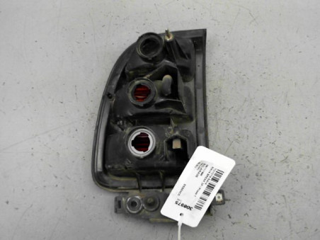 FEU ARRIERE DROIT TOYOTA RAV4 1998