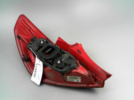 FEU ARRIERE DROIT OPEL CORSA 2010