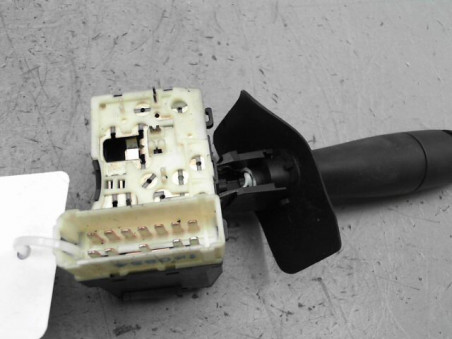 COMMANDE ESSUIE GLACE RENAULT CLIO 2004