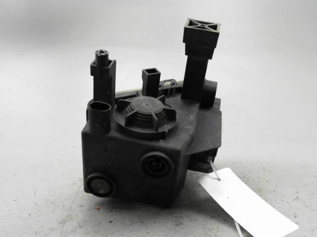 PHARE ANTIBROUILLARD AVANT DROIT OPEL ZAFIRA 2007