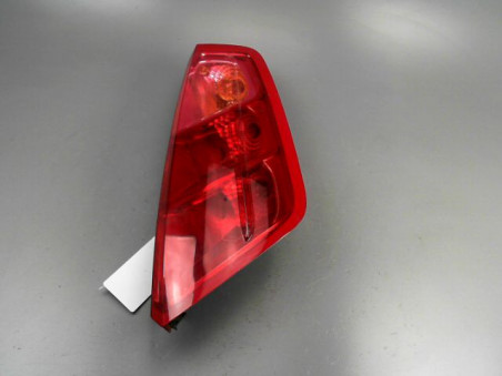 FEU ARRIERE DROIT FIAT PUNTO 2011