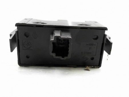 BOUTON DE WARNING DACIA SANDERO 2016