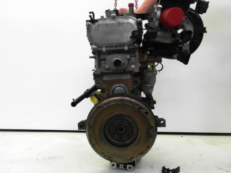 MOTEUR ESSENCE LANCIA Y 2010