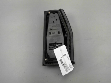 FEU ARRIERE GAUCHE  VOLKSWAGEN POLO 1987