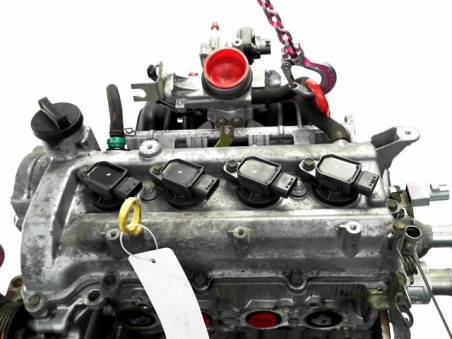MOTEUR ESSENCE TOYOTA YARIS 2004