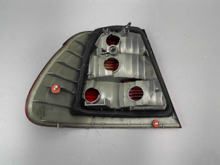FEU ARRIERE DROIT BMW SERIE 3 2001