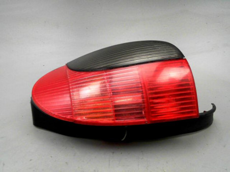 FEU ARRIERE DROIT PEUGEOT 306 1998