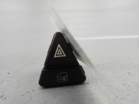 BOUTON DE WARNING MERCEDES CLASSE A 2004