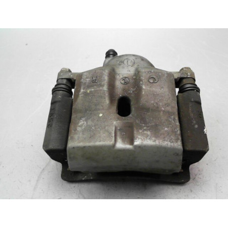 ETRIER DE FREIN AVANT DROIT TOYOTA PRIUS 2010