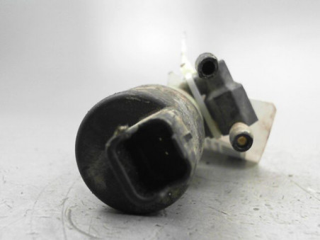 POMPE LAVE-GLACE AVANT NISSAN QASHQAI 2010