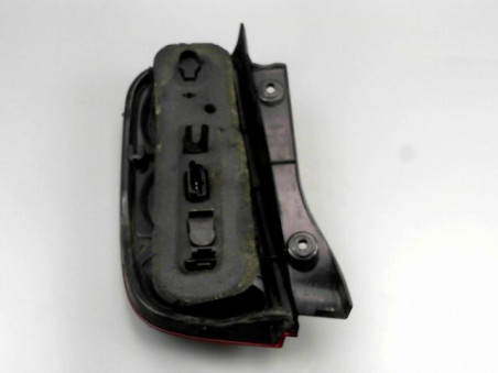 FEU ARRIERE DROIT NISSAN MICRA 2005