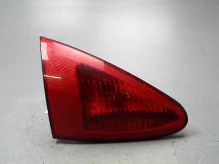FEU ARRIERE INTERIEUR GAUCHE ALFA ROMEO 147 2002