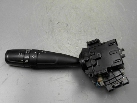 COMMANDE ECLAIRAGE SUZUKI SWIFT 2011
