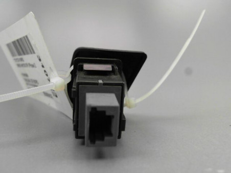 BOUTON DE WARNING TOYOTA YARIS 2009