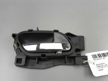 POIGNEE INTERIEURE PORTE AVANT DROIT PEUGEOT 407 2010