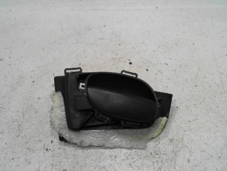 POIGNEE INTERIEURE PORTE AVANT GAUCHE PEUGEOT 206 2002