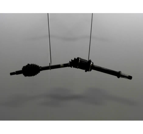 TRANSMISSION AVANT DROIT TOYOTA AURIS 2.0 D-4D 