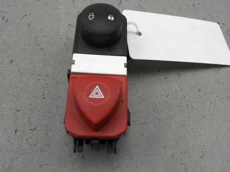 BOUTON DE WARNING RENAULT MEGANE 2007