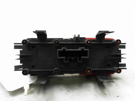 BOUTON DE WARNING RENAULT MEGANE 2007