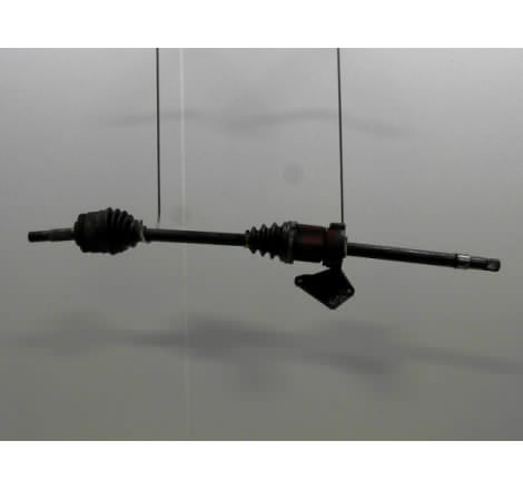 TRANSMISSION AVANT DROIT NISSAN ALMERA TINO 2.2 dCi