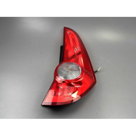 FEU ARRIERE DROIT OPEL AGILA 2009