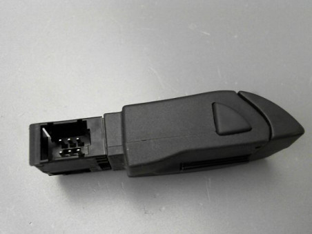 COMMANDE AUTORADIO DACIA DUSTER 2011