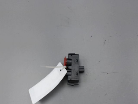 BOUTON DE WARNING RENAULT KANGOO 2016