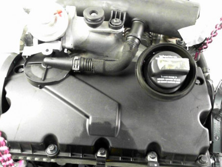 MOTEUR DIESEL VOLKSWAGEN TOURAN 2004