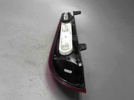 FEU ARRIERE DROIT FORD FOCUS 2009