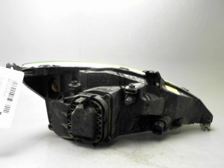 PHARE GAUCHE FORD FOCUS 2000