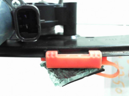 MECANISME+MOTEUR LEVE-GLACE AVANT DROIT FIAT PUNTO 2009