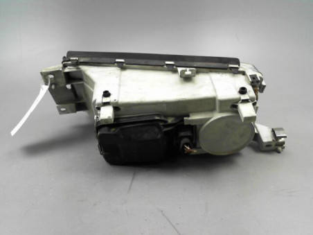 PHARE DROIT SKODA OCTAVIA 2002