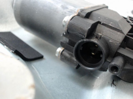 MECANISME+MOTEUR LEVE-GLACE AVANT DROIT NISSAN QASHQAI 2009