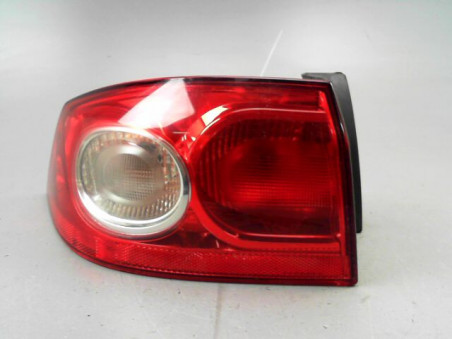 FEU ARRIERE GAUCHE  RENAULT LAGUNA 2006