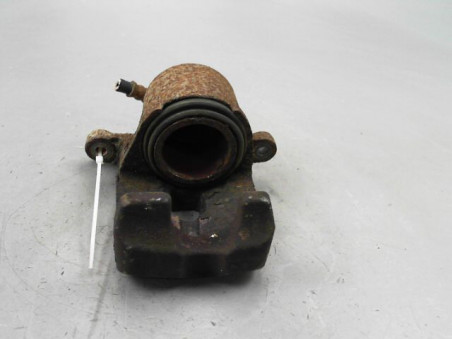 ETRIER DE FREIN AVANT GAUCHE TOYOTA RAV4 2003