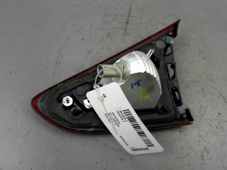 FEU ARRIERE INTERIEUR GAUCHE MAZDA 2 2015