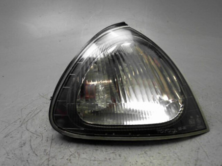 CLIGNOTANT DROIT TOYOTA AVENSIS 1999