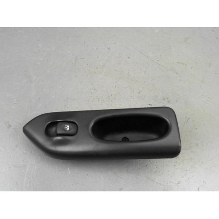 COMMANDE LEVE-GLACE PORTE ARD RENAULT LAGUNA 1999
