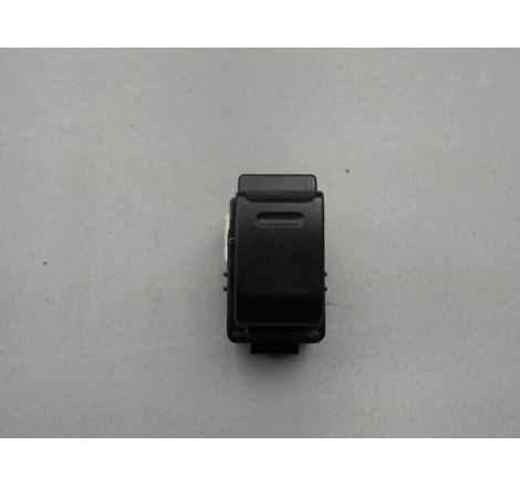 COMMANDE LEVE-GLACE PORTE AVD TOYOTA PRIUS
