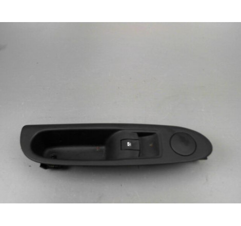 COMMANDE LEVE-GLACE PORTE AVD RENAULT CLIO