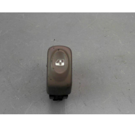 COMMANDE LEVE-GLACE PORTE AVD RENAULT TWINGO I Phase 1 1993-1998