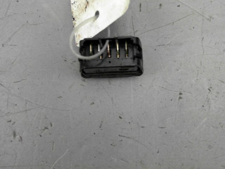 COMMANDE LEVE-GLACE PORTE AVD CITROEN XSARA 2010