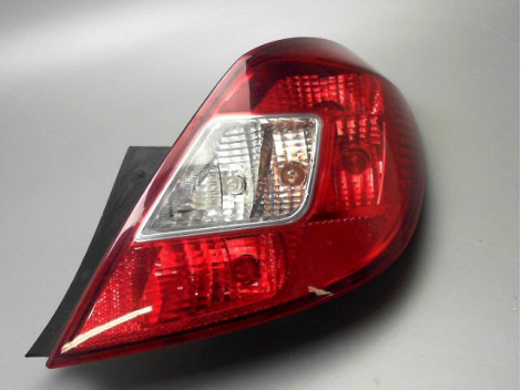 FEU ARRIERE DROIT OPEL CORSA IV Phase 2 (D) 2011-...