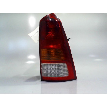 FEU ARRIERE DROIT FORD FOCUS 2001